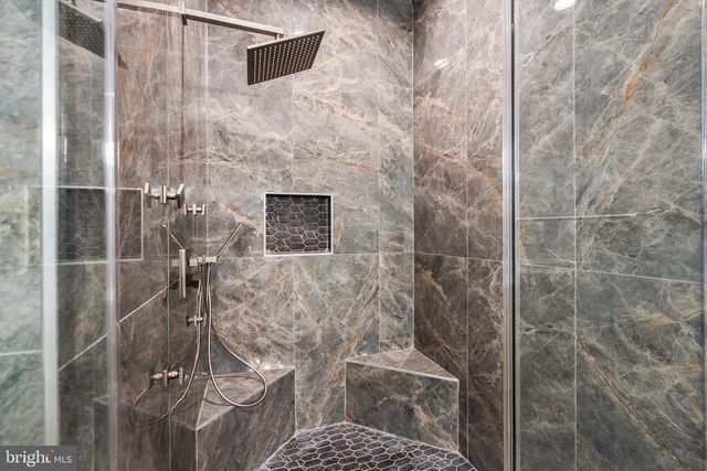 24035 NEW MOUNTAIN RD, Aldie, VA 20105