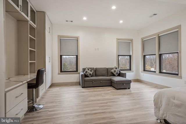 24035 NEW MOUNTAIN RD, Aldie, VA 20105