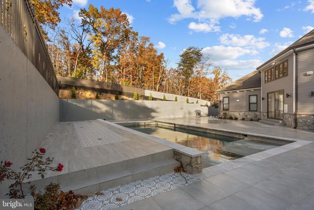 24035 NEW MOUNTAIN RD, Aldie, VA 20105