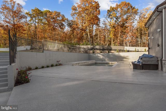 24035 NEW MOUNTAIN RD, Aldie, VA 20105