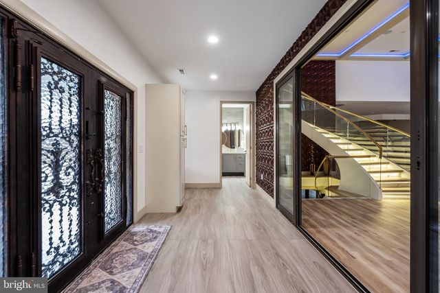 24035 NEW MOUNTAIN RD, Aldie, VA 20105