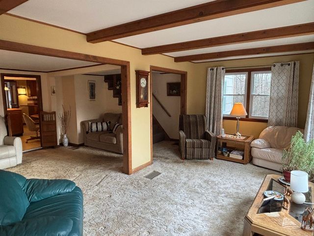 500 E Dunbarton Road, Goffstown, NH 03045