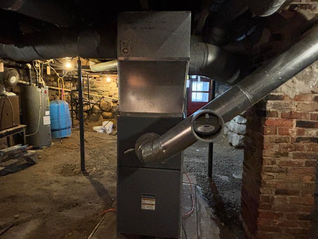 500 E Dunbarton Road, Goffstown, NH 03045