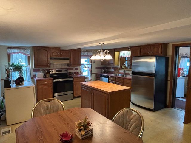 500 E Dunbarton Road, Goffstown, NH 03045