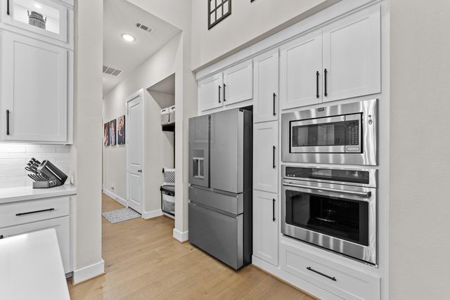 2214 Almond Creek Lane, Fulshear, TX 77423