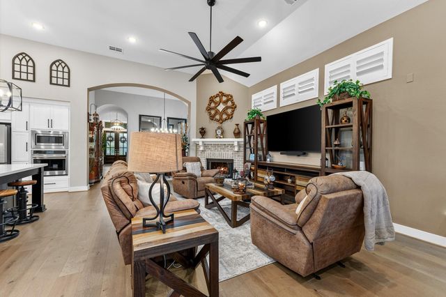 2214 Almond Creek Lane, Fulshear, TX 77423
