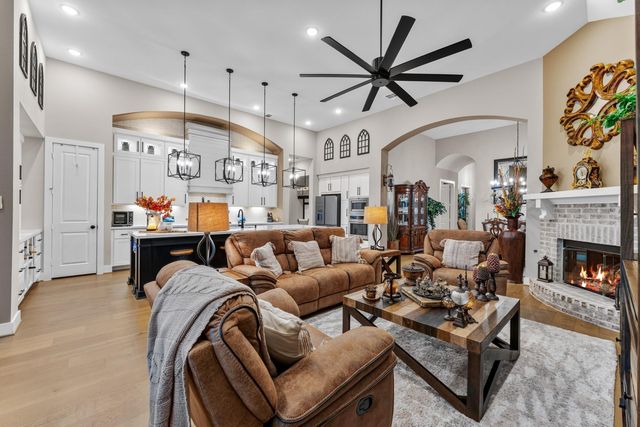 2214 Almond Creek Lane, Fulshear, TX 77423