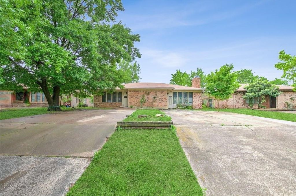 1908 Reever Street, Arlington, TX 76010