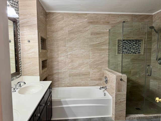 200 Chesterfield Court D, Schaumburg, IL 60193