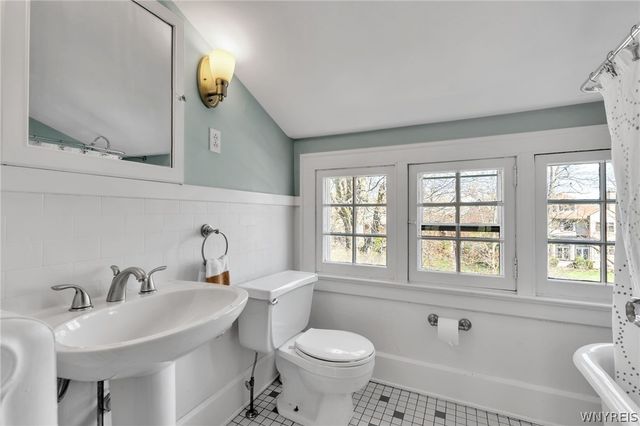 97 Depew Avenue, Buffalo, NY 14214