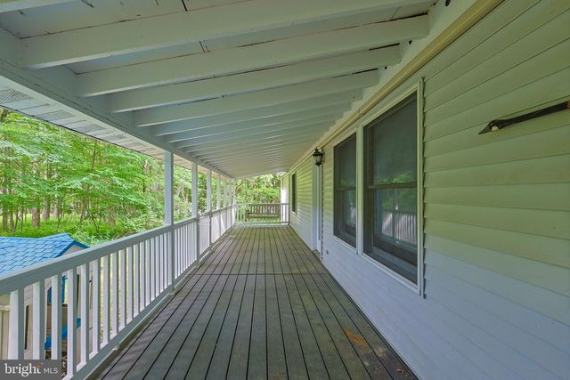 60 SASSAFRAS RD, Lehighton, PA 18235