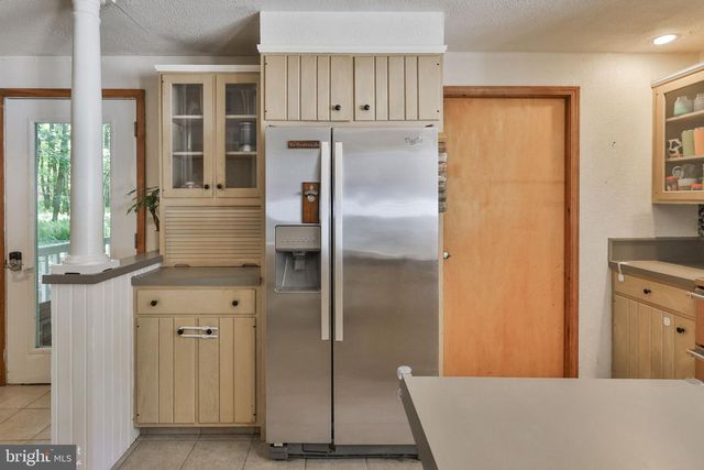 60 SASSAFRAS RD, Lehighton, PA 18235