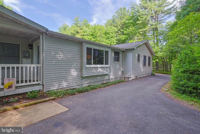 60 SASSAFRAS RD, Lehighton, PA 18235