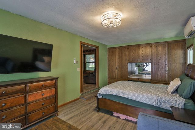 60 SASSAFRAS RD, Lehighton, PA 18235