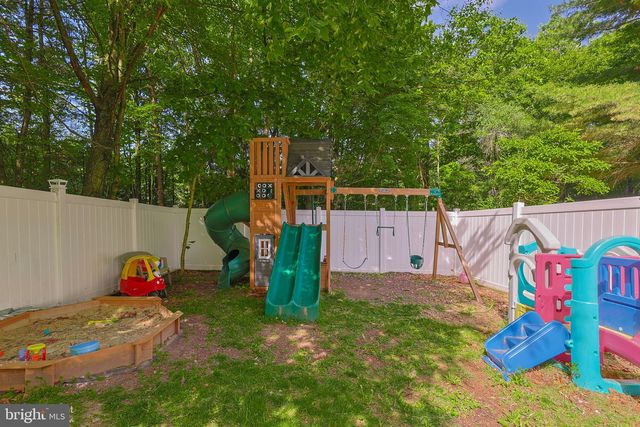 60 SASSAFRAS RD, Lehighton, PA 18235