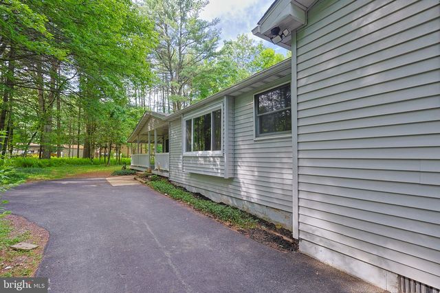 60 SASSAFRAS RD, Lehighton, PA 18235