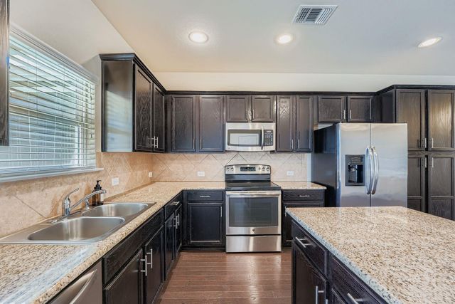 1042 Lost Pines LN, Cedar Park, TX 78613