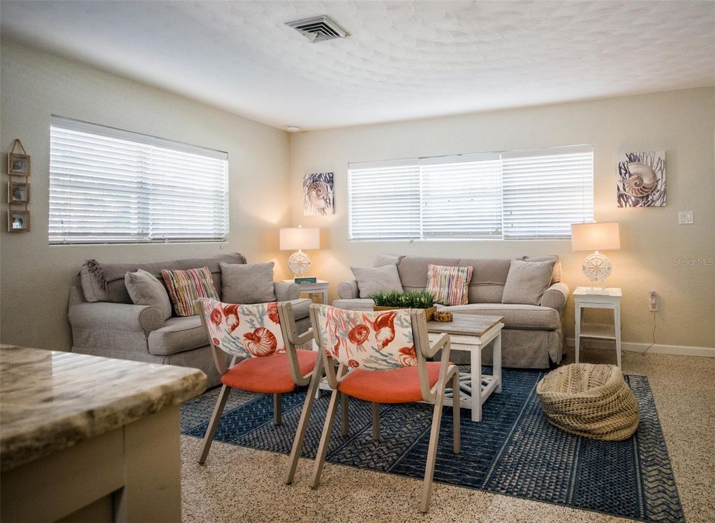 Image 15 of property listing at 1312 66TH STREET NW, Bradenton, FL 34209