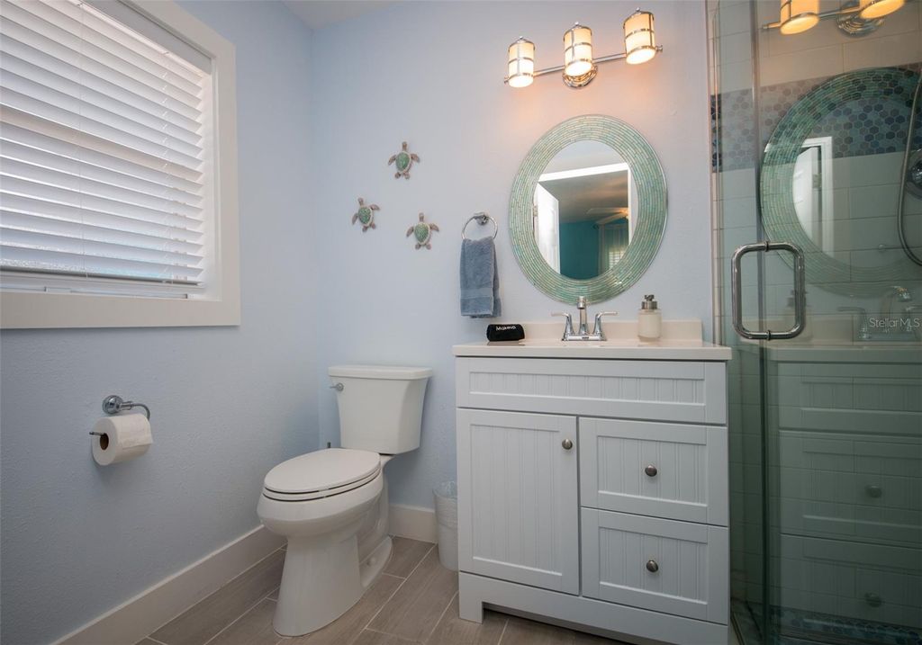 Image 7 of property listing at 1312 66TH STREET NW, Bradenton, FL 34209