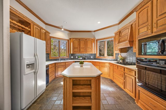 314 Harbor Landing Drive, Rockwall, TX 75032