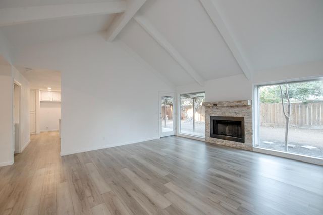 6339 N Palm Avenue, Fresno, CA 93704