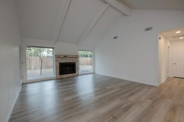6339 N Palm Avenue, Fresno, CA 93704