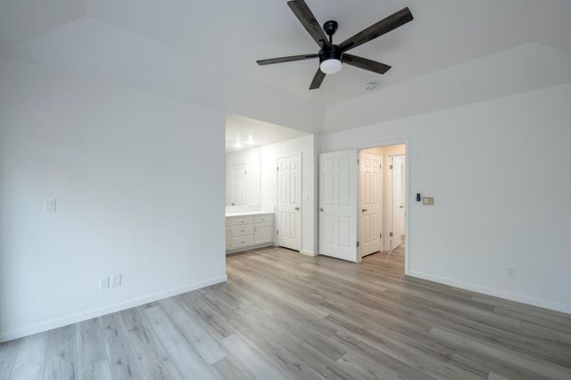 6339 N Palm Avenue, Fresno, CA 93704