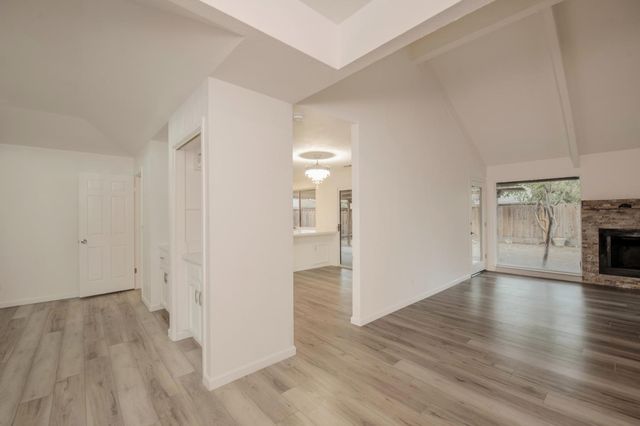 6339 N Palm Avenue, Fresno, CA 93704