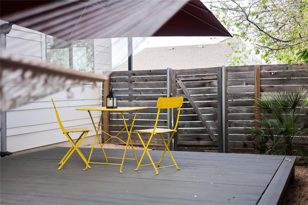 1208 Walnut Ave 2, Austin, TX 78702