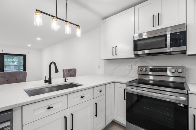 5 Abbey Lane 207, Delray Beach, FL 33446