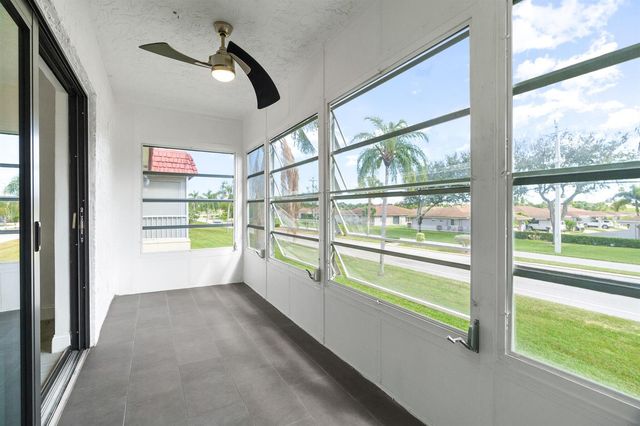 5 Abbey Lane 207, Delray Beach, FL 33446