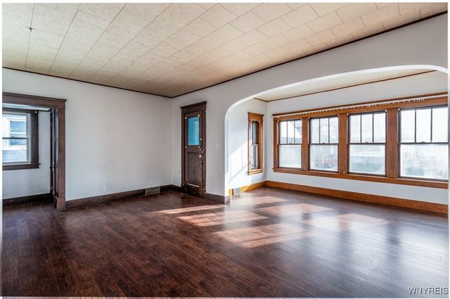 150 Roesch Avenue, Buffalo, NY 14207