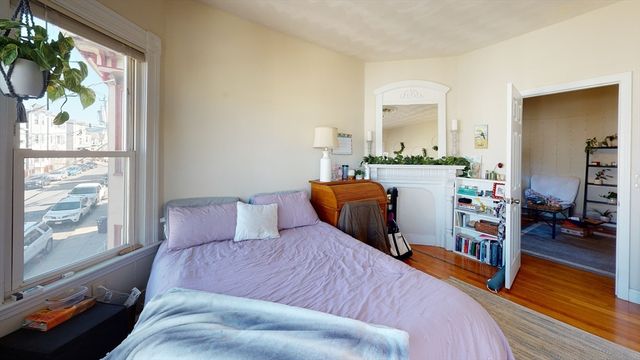 27 Falcon 2, Boston, MA 02128