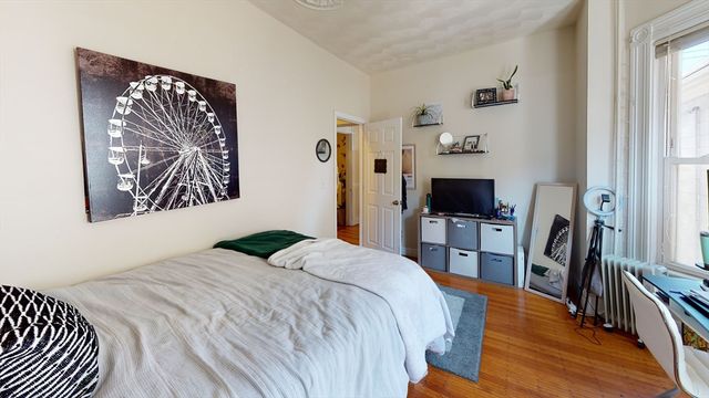 27 Falcon 2, Boston, MA 02128