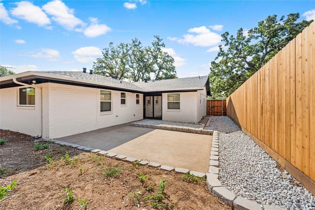 2109 Normandy Drive, Irving, TX 75060