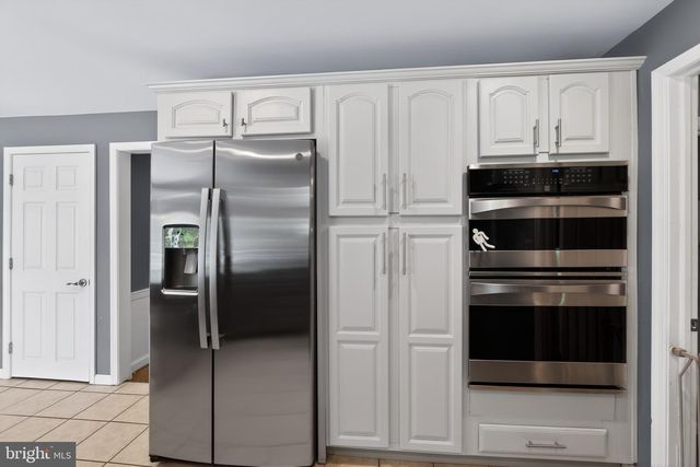 433 BRINTON LAKE RD, Thornton, PA 19373