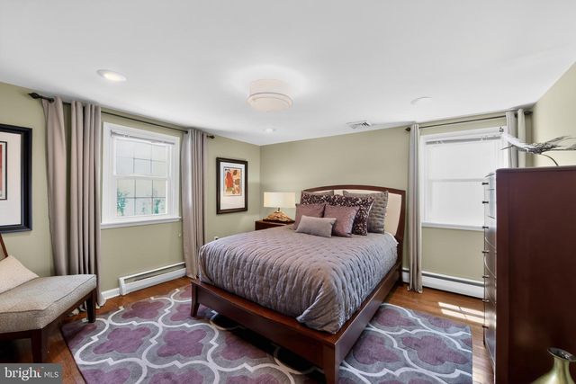 433 BRINTON LAKE RD, Thornton, PA 19373