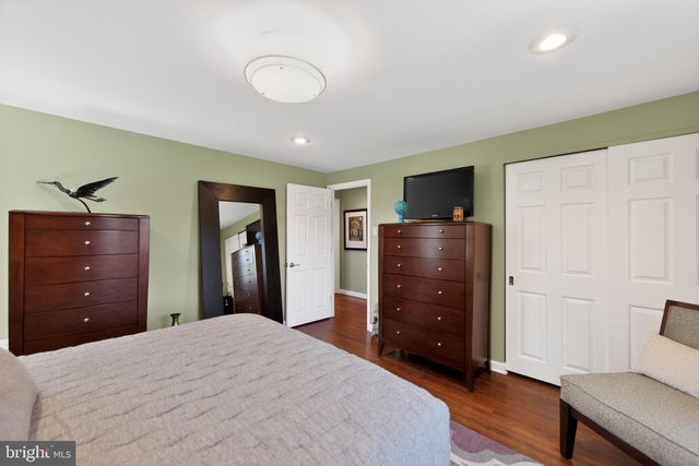 433 BRINTON LAKE RD, Thornton, PA 19373