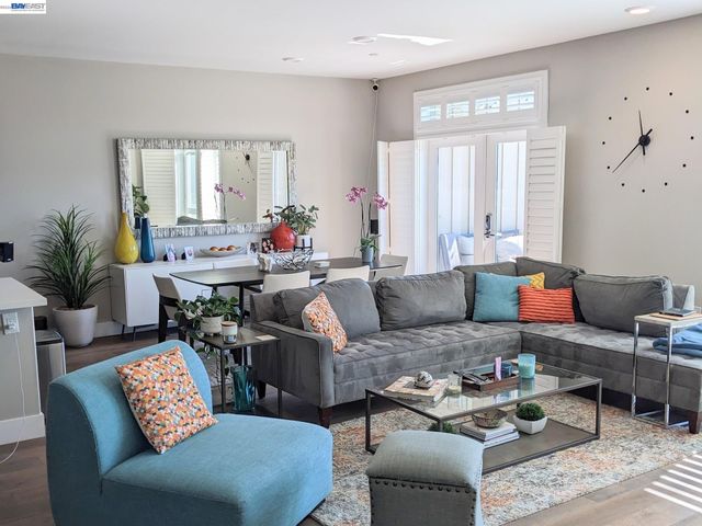 400 Mariners Island Blvd 115, San Mateo, CA 94404