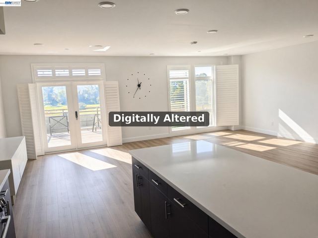 400 Mariners Island Blvd 115, San Mateo, CA 94404