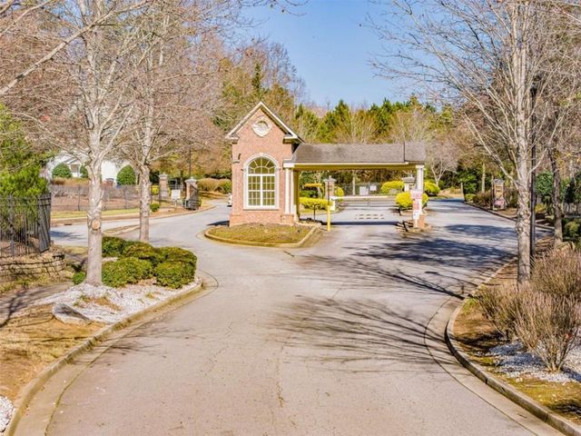 638 Providence Place, Atlanta, GA 30331