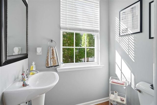 638 Providence Place, Atlanta, GA 30331