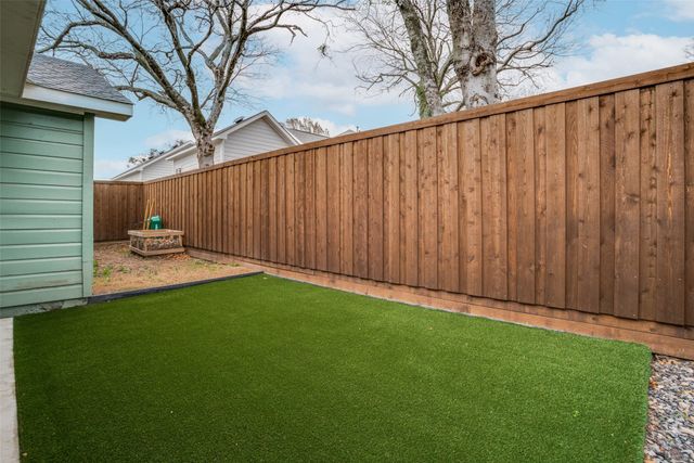 412 Oak Street, Mckinney, TX 75069