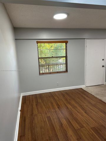 151 SW 135th Ter 313T, Pembroke Pines, FL 33027