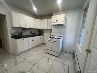 21 Knowles Street 2W, Yonkers, NY 10705