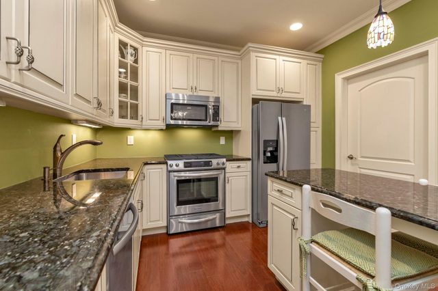 104 Shady Lane, Westbury, NY 11590