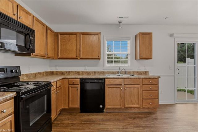 4020 Tarrant Trace Circle, High Point, NC 27265