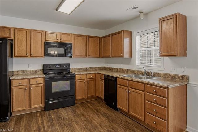 4020 Tarrant Trace Circle, High Point, NC 27265