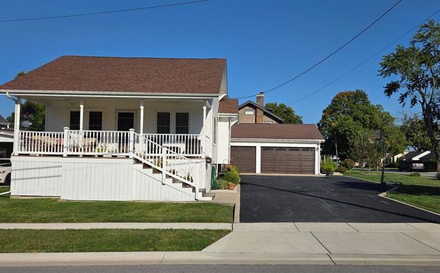 228 Wood Street, Crown Point, IN 46307