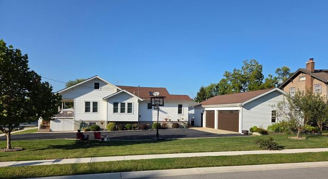 228 Wood Street, Crown Point, IN 46307